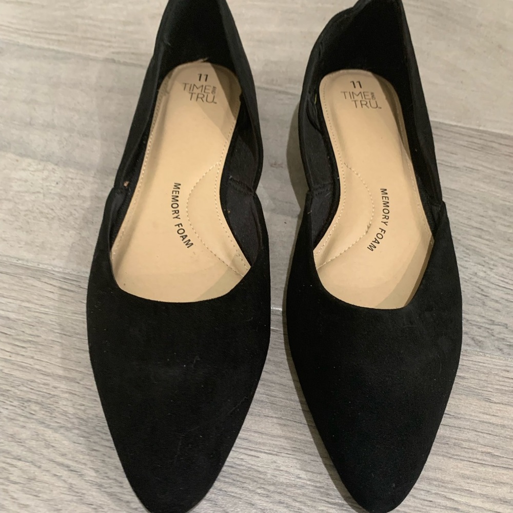 Black Time and Tru Women’s flats, Size 11